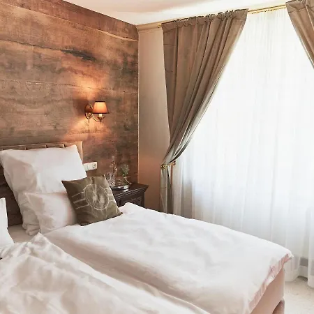 Bnb Πανσιόν *